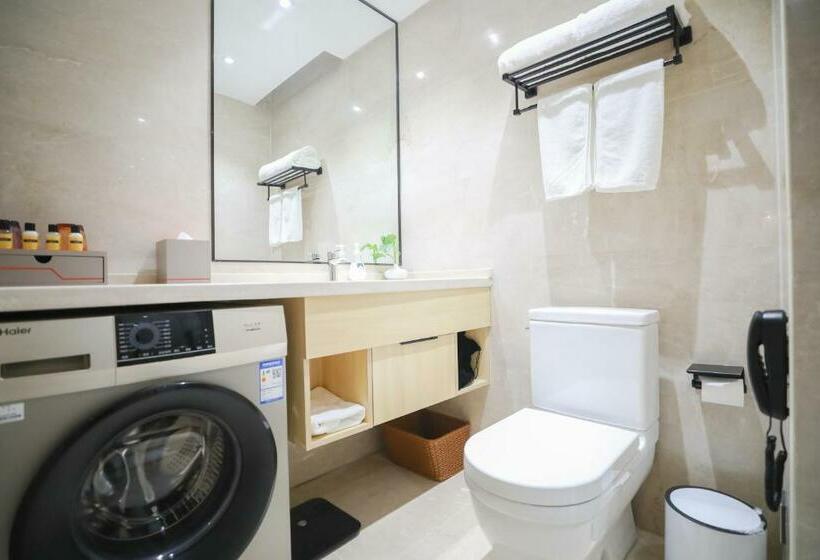 Номер Deluxe Кровать Кинг, Jinling Funhome Hotel Nanjing Jiulong Lake   Nanjing South Railway Station