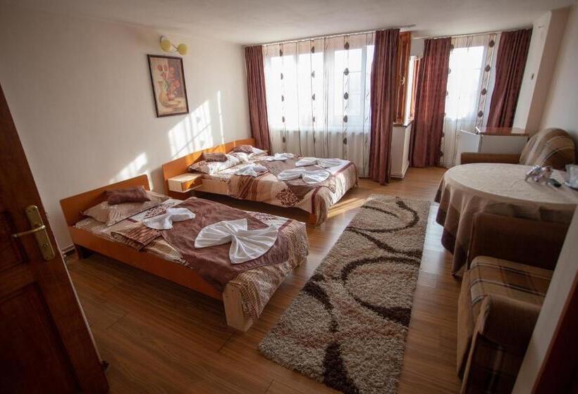 디럭스 트리플 룸, Vila Tei Guesthouse