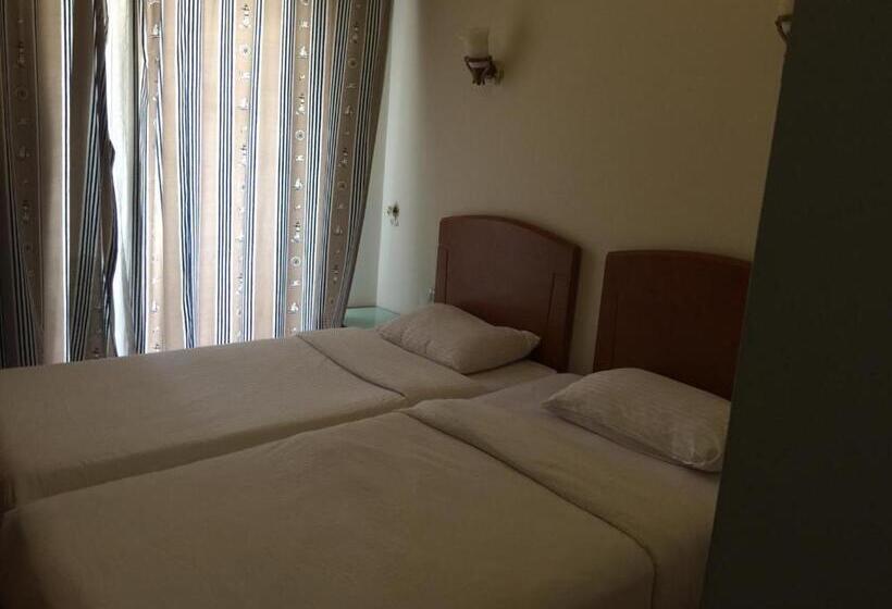 آپارتمان 1 خوابه با چشمانداز استخر, Porto Marina Resort Apartments Familie