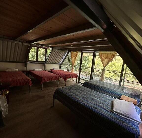 اتاق استاندارد چهار تخته, Yaxlik River Lodge