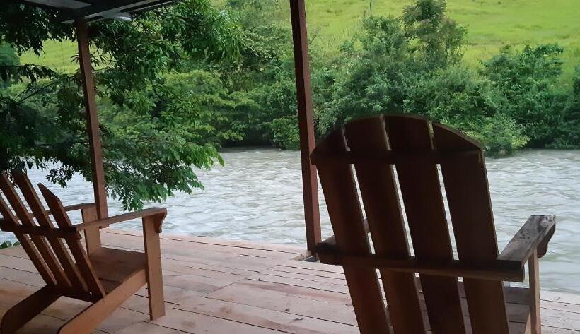 اتاق استاندارد چهار تخته, Yaxlik River Lodge