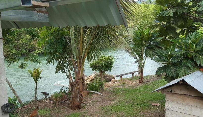 اتاق استاندارد چهار تخته, Yaxlik River Lodge