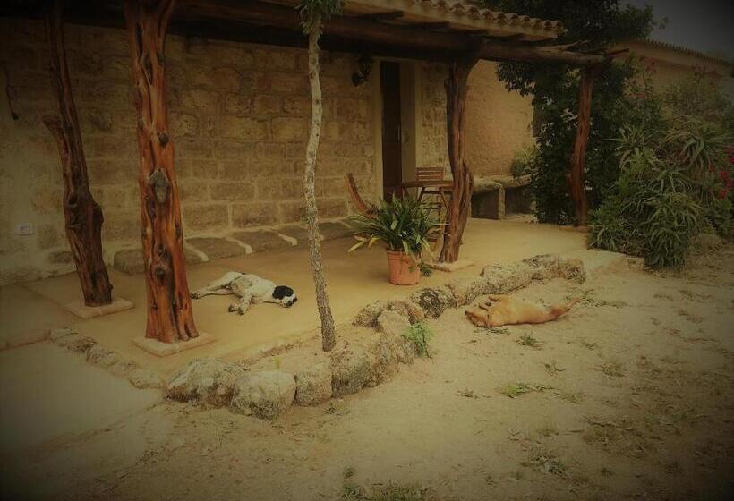 חדר דלוקס, Li Casacci