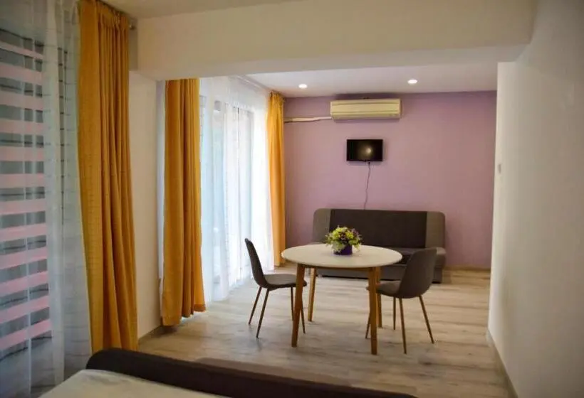 Suite Familiar, Complex Sportiv Break