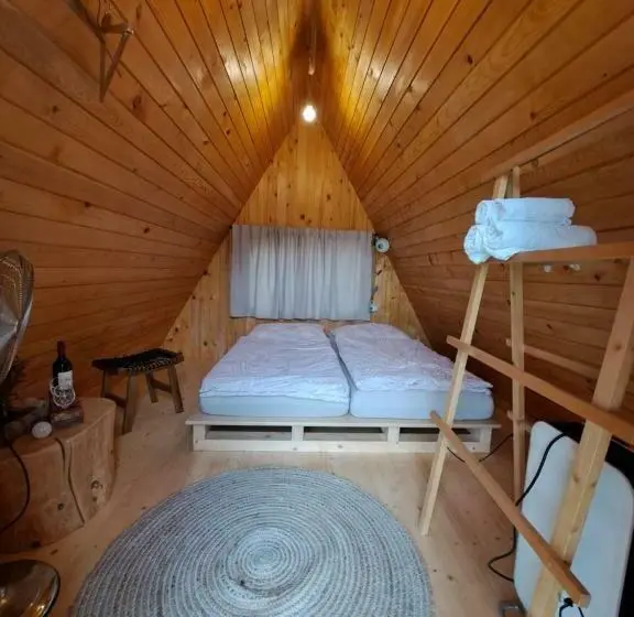 キャビン, Pužman Farm Glamping