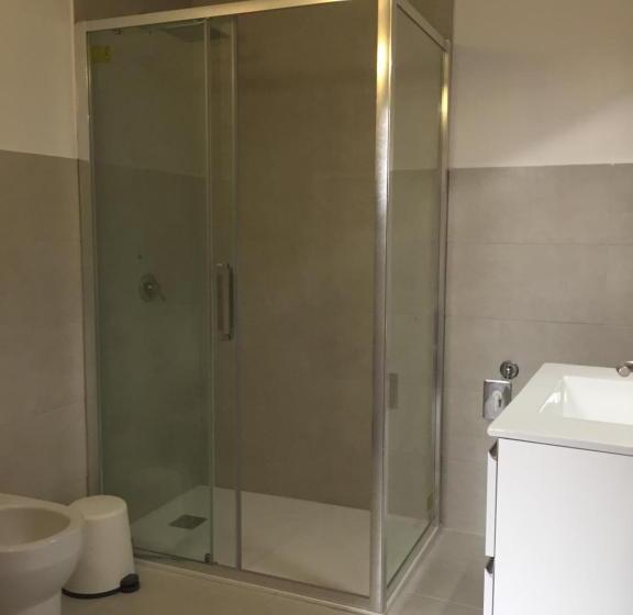 四人标准间, Conte Spada Home