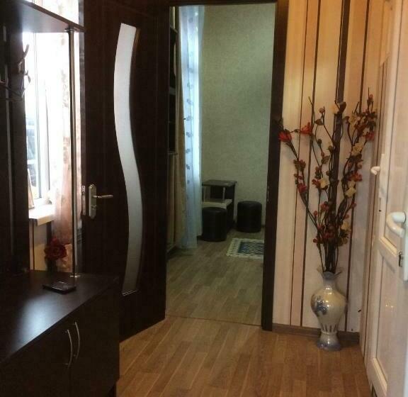 اتاق استاندارد سه نفره, Guest House Loza