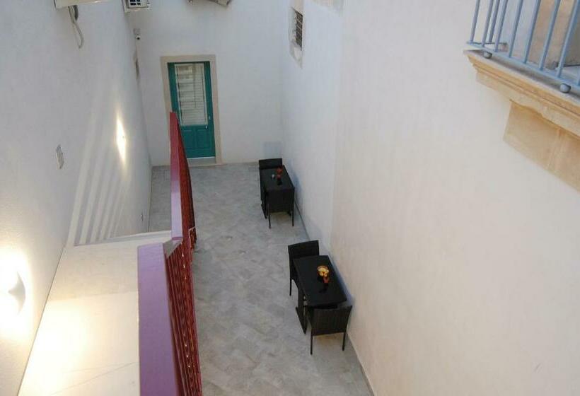 패밀리 룸, B&b Mormina