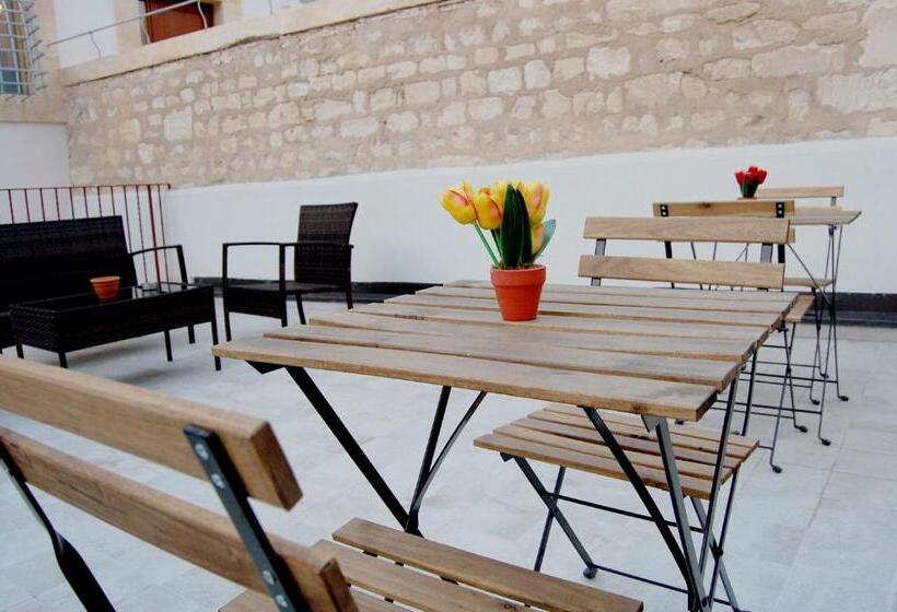 패밀리 룸, B&b Mormina