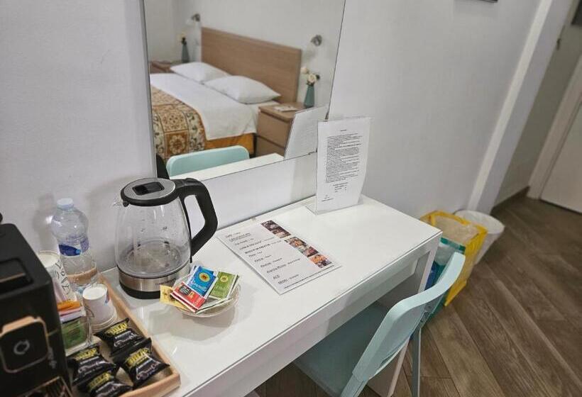 패밀리 룸, B&b Mormina