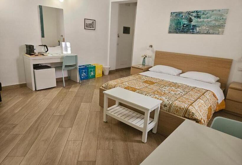 Семейный Номер, B&b Mormina