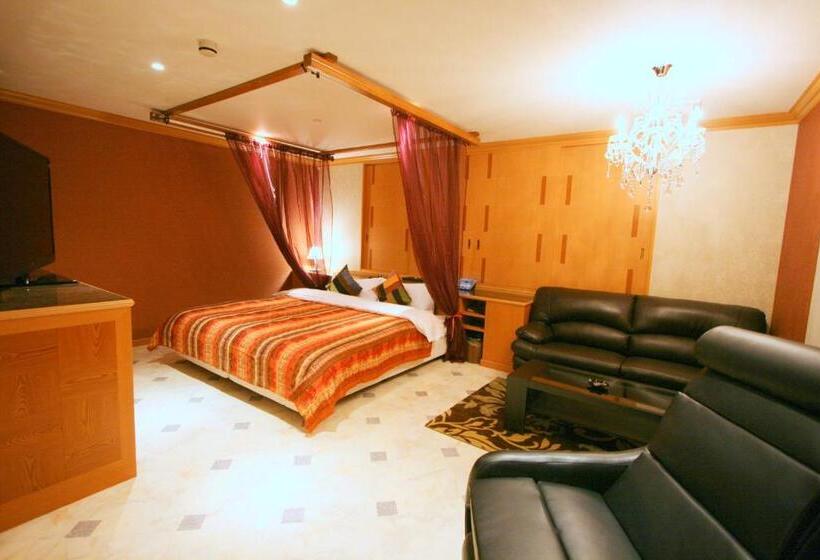 Номер Deluxe, Sari Resort Daito