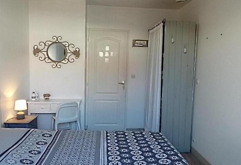 标准间, Les Bois Flottés En Ré