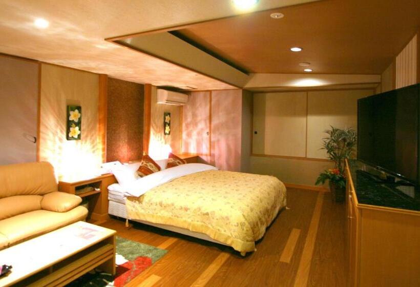 디럭스 룸, Aura Resort Iga