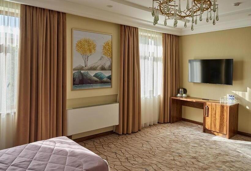 小型套房, лайнер горный курортный комплекс Layner в чимгане