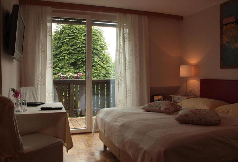 חדר סטנדרט עם מרפסת, Und Freizeitanlage Rauch Hof