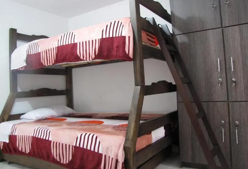 ファミリールーム, El Cable Hostal
