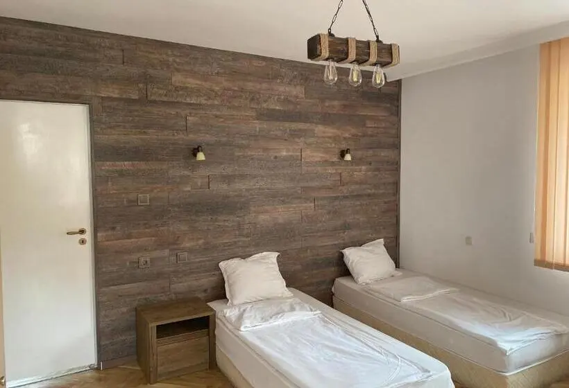 1 Bedroom Apartment Mountain View, Guest House Simona