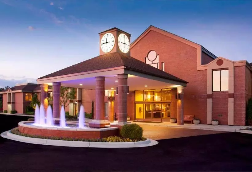اتاق اجرایی با تخت بزرگ, Ann Arbor Regent Hotel And Suites