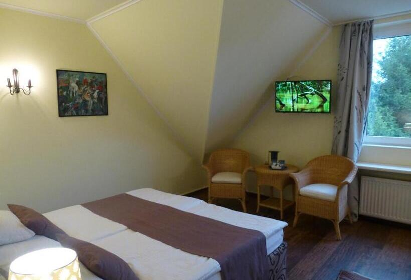 Студия Стандарт, Albergo Giardino