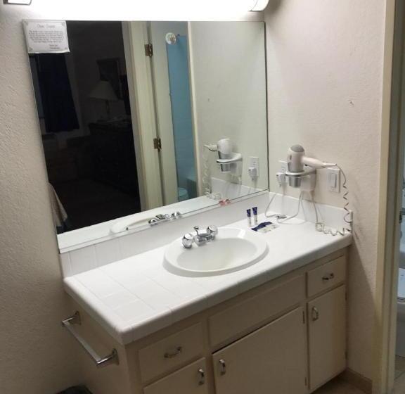 标准间, Americas Best Value Inn And Suites  Yucca Valley