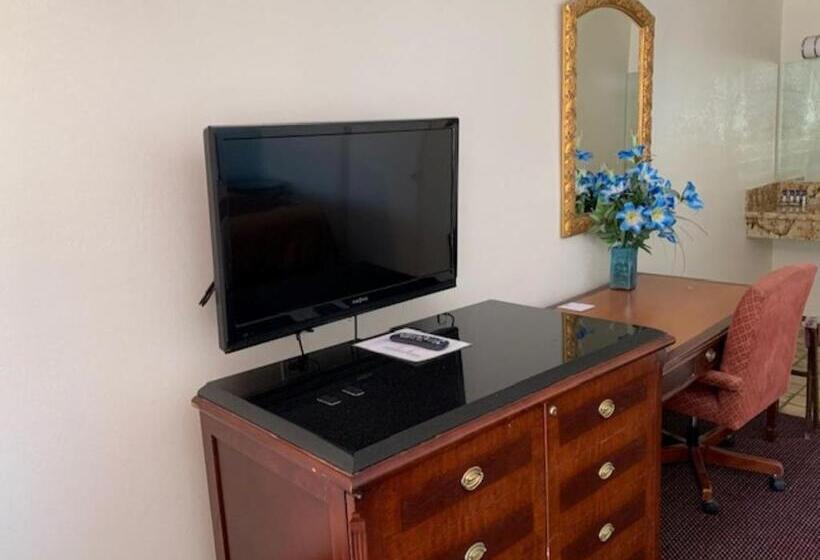 适合残疾人士使用的带超级大床的标准间, Americas Best Value Inn And Suites  Yucca Valley