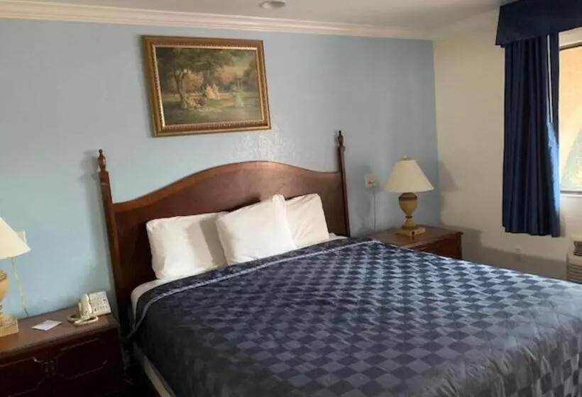 身障者適用キングサイズベッドルーム, Americas Best Value Inn And Suites  Yucca Valley