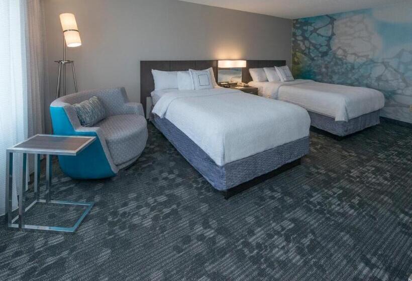 Engelliler için Küçük Çift Kişilik Yataklı Standart Oda, Courtyard By Marriott Lakeland