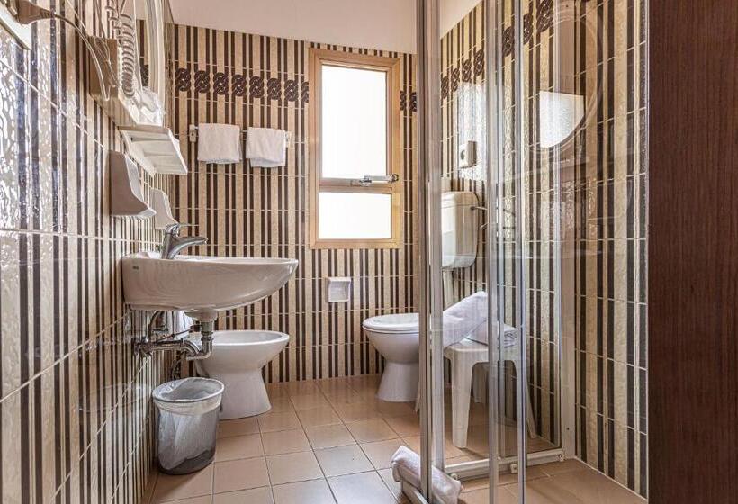 اتاق استاندارد, Diana