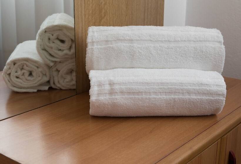 اتاق لوکس سه تخته, Diana