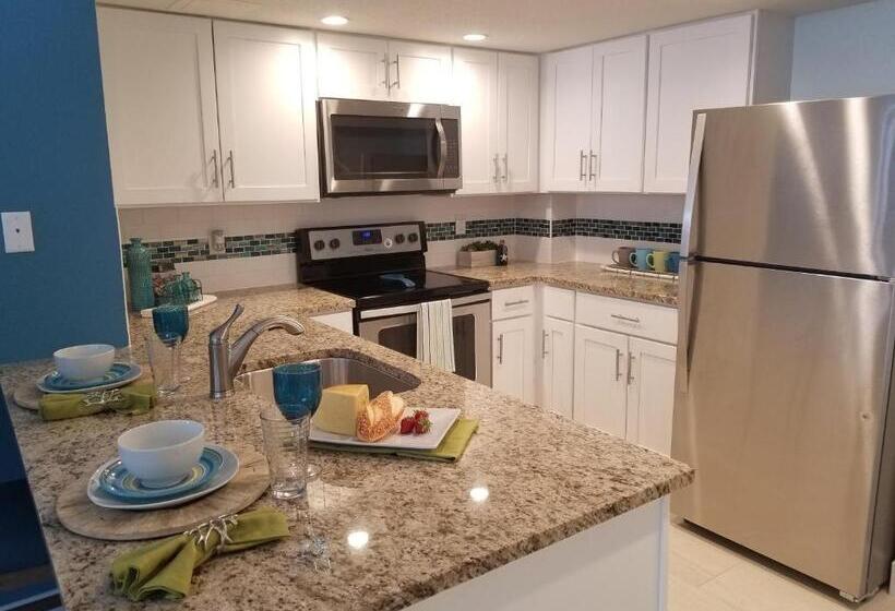 شقة غرفة واحدة مطلة على البحر, Grand Seas By Exploria Resorts