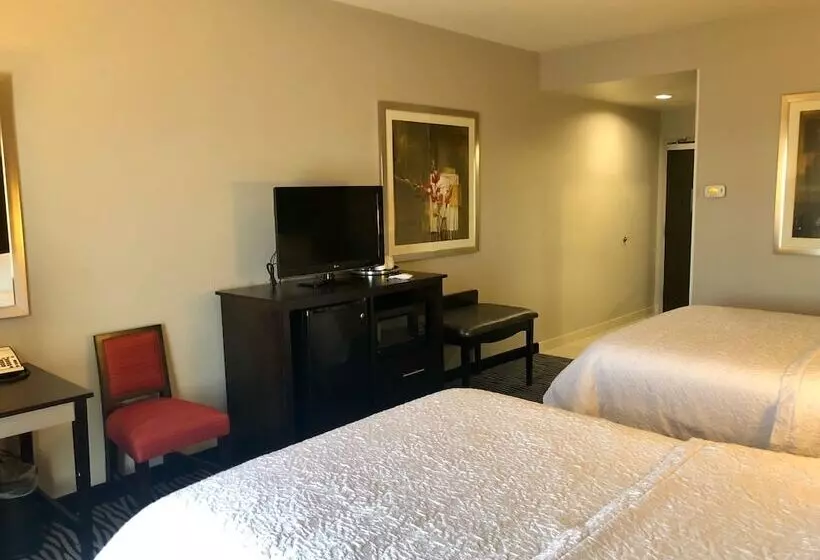 スタンダードルーム, Hampton Inn & Suites Tulsa/central