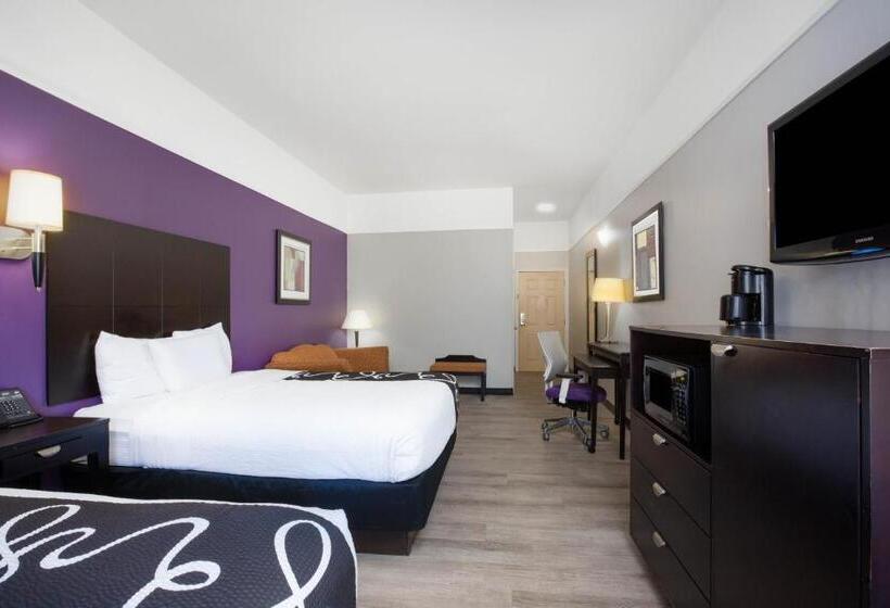 Номер Deluxe, La Quinta Inn & Suites By Wyndham Raymondville