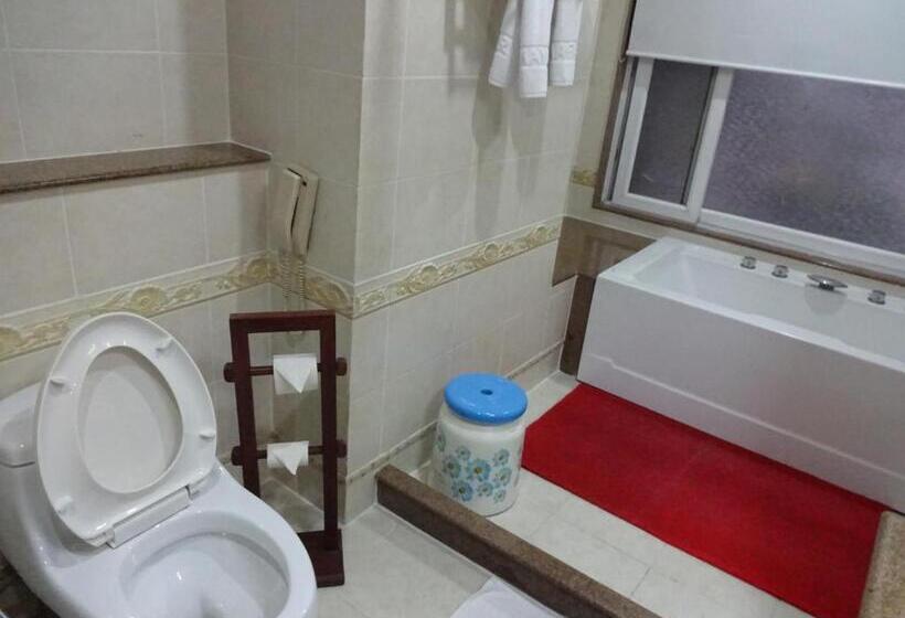 豪华房间, Mayfair Spa Resort & Casino