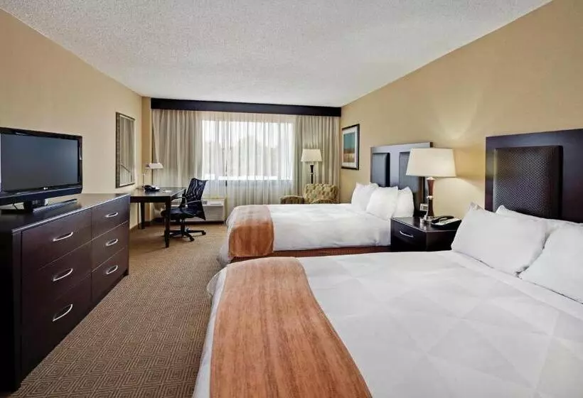 スタンダードルーム, Radisson Hotel Freehold