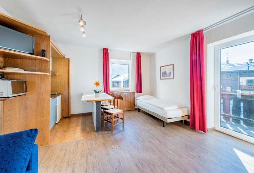 استودیوی استاندارد, Residence Nevegall