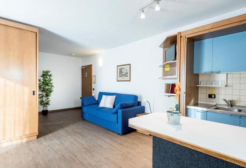 استودیوی استاندارد, Residence Nevegall