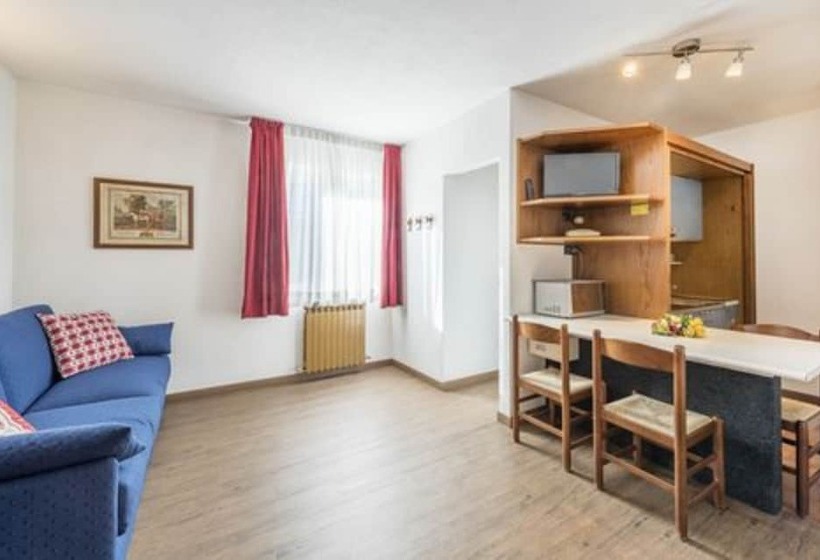 استودیوی استاندارد, Residence Nevegall