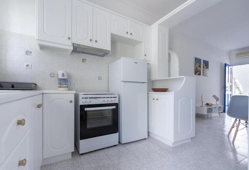 شقة غرفتين, Sea Sound White Katikies