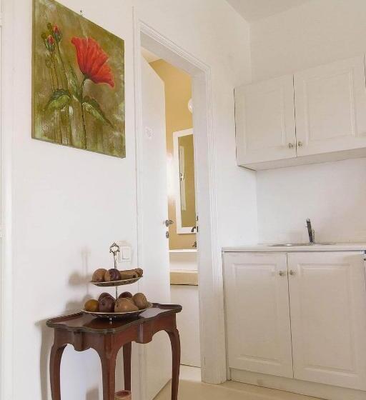 شقة غرفتين, Sea Sound White Katikies