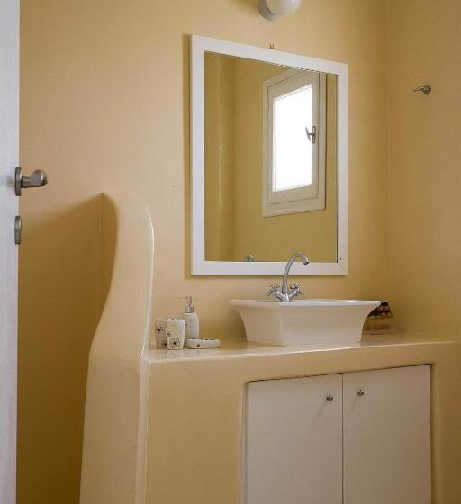 شقة غرفتين, Sea Sound White Katikies