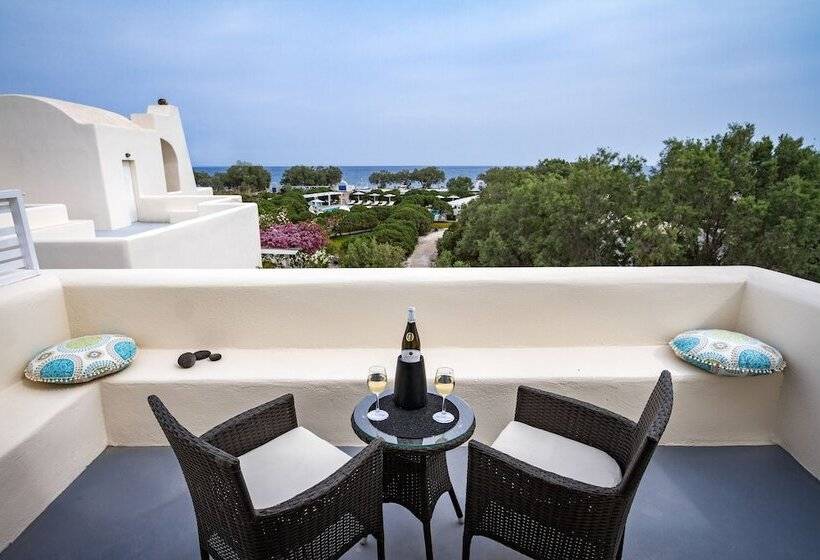 جناح ذو إطلالة, Sea Sound White Katikies