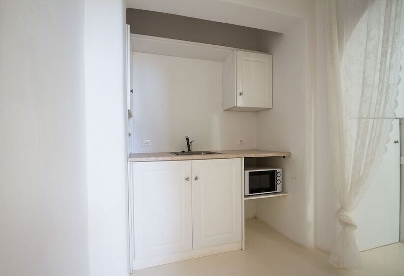 ‫فيلا غرفة نوم واحدة, Sea Sound White Katikies