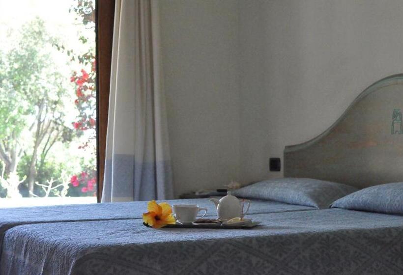 اتاق استاندارد سه نفره, Su Giganti