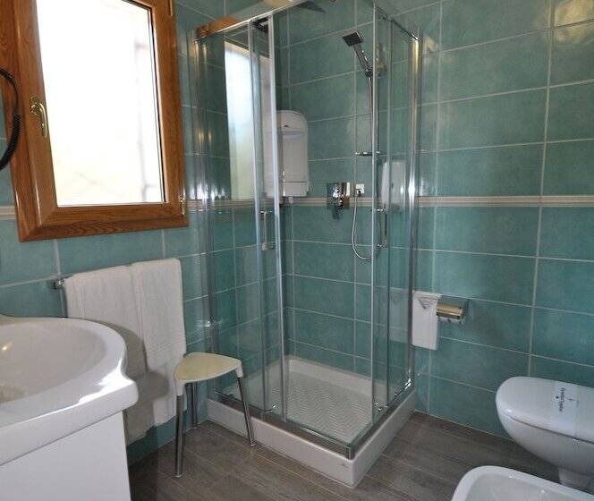 اتاق استاندارد, Su Giganti