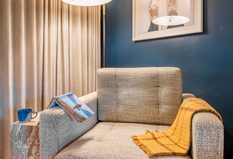 스탠다드 룸 킹사이즈 침대, The Incline Lodge