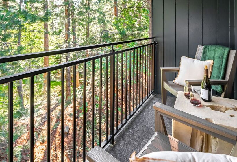 스탠다드 룸 킹사이즈 침대, The Incline Lodge