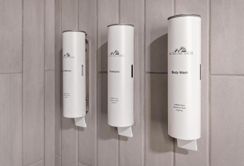 발코니가 있는 4인용 스탠다드 룸, The Incline Lodge