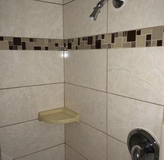 キングサイズベッドのスタンダードルーム, Travel Inn