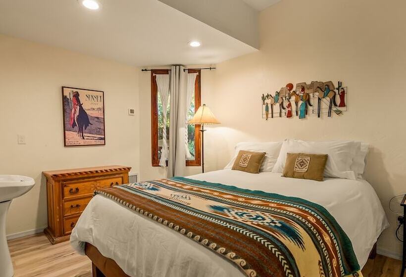 Люкс, Tubac Country Inn